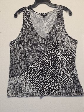 Express Black & White Abstract Patchwork V-Neck Tank